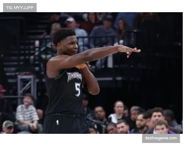 爱德华兹加冕三分王 森林狼后卫单赛季320记三分